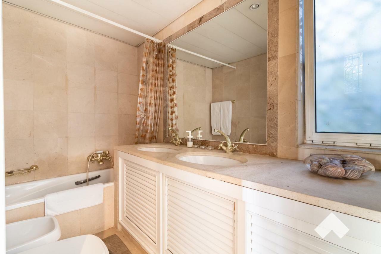 Spacious Villa In Jardim Do Golfe • Pool Картейра Экстерьер фото