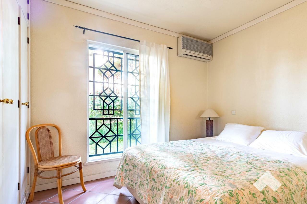 Spacious Villa In Jardim Do Golfe • Pool Картейра Экстерьер фото